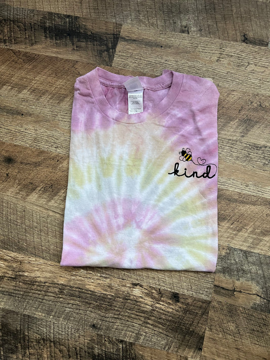 Bee kind tshirt